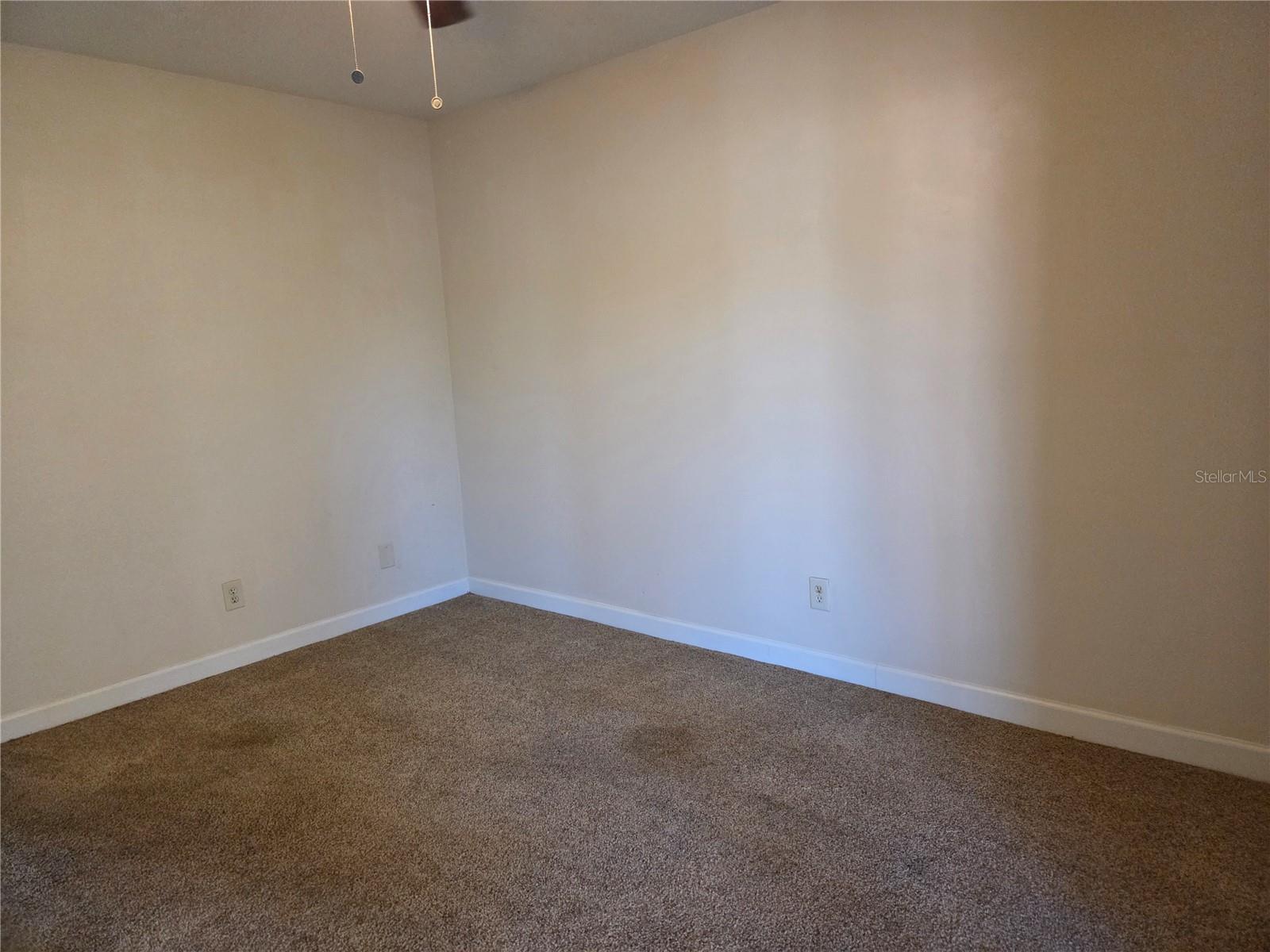 Image 21 of 30 For 2448 Columbia Drive 72