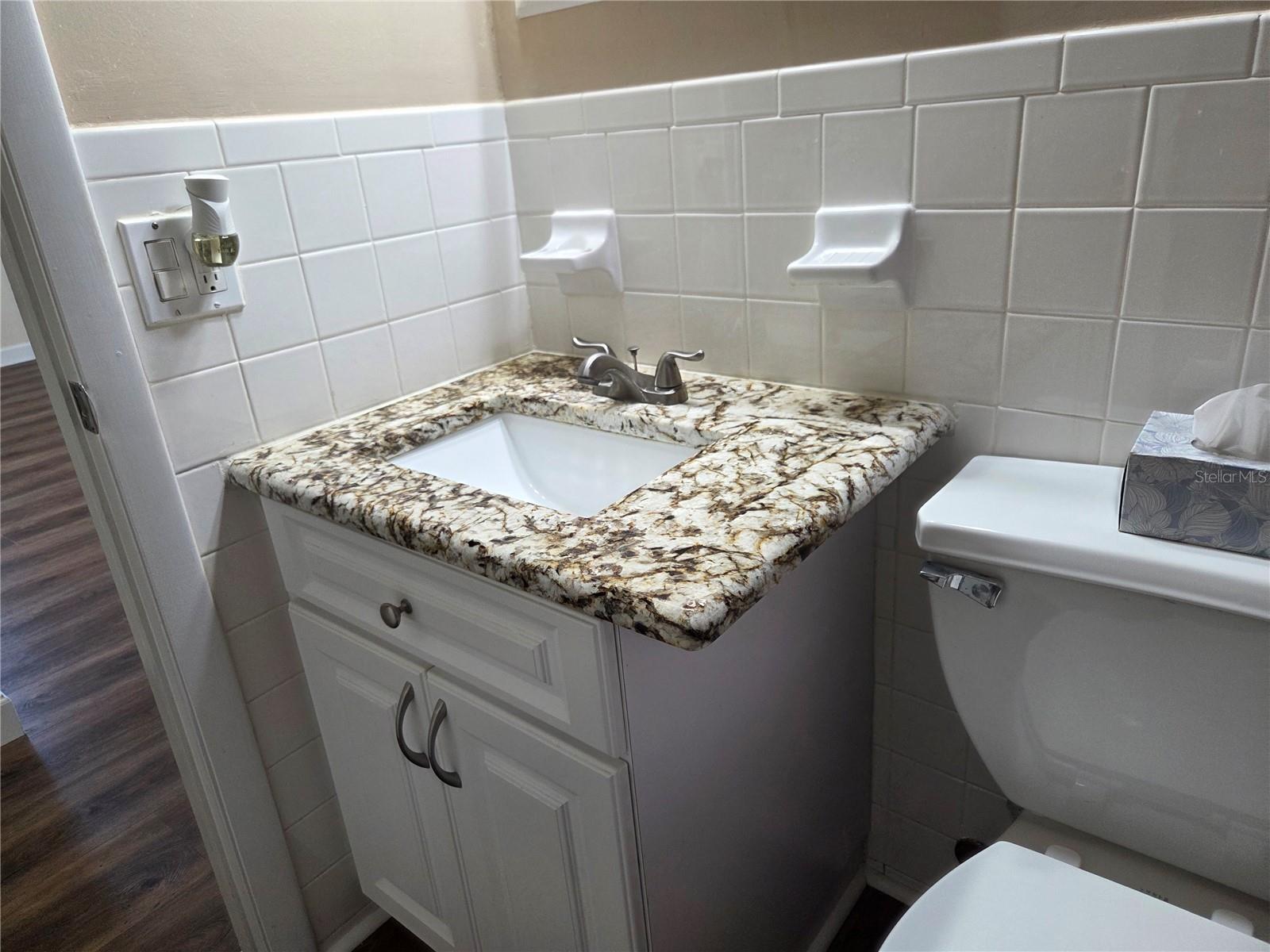 Image 24 of 30 For 2448 Columbia Drive 72