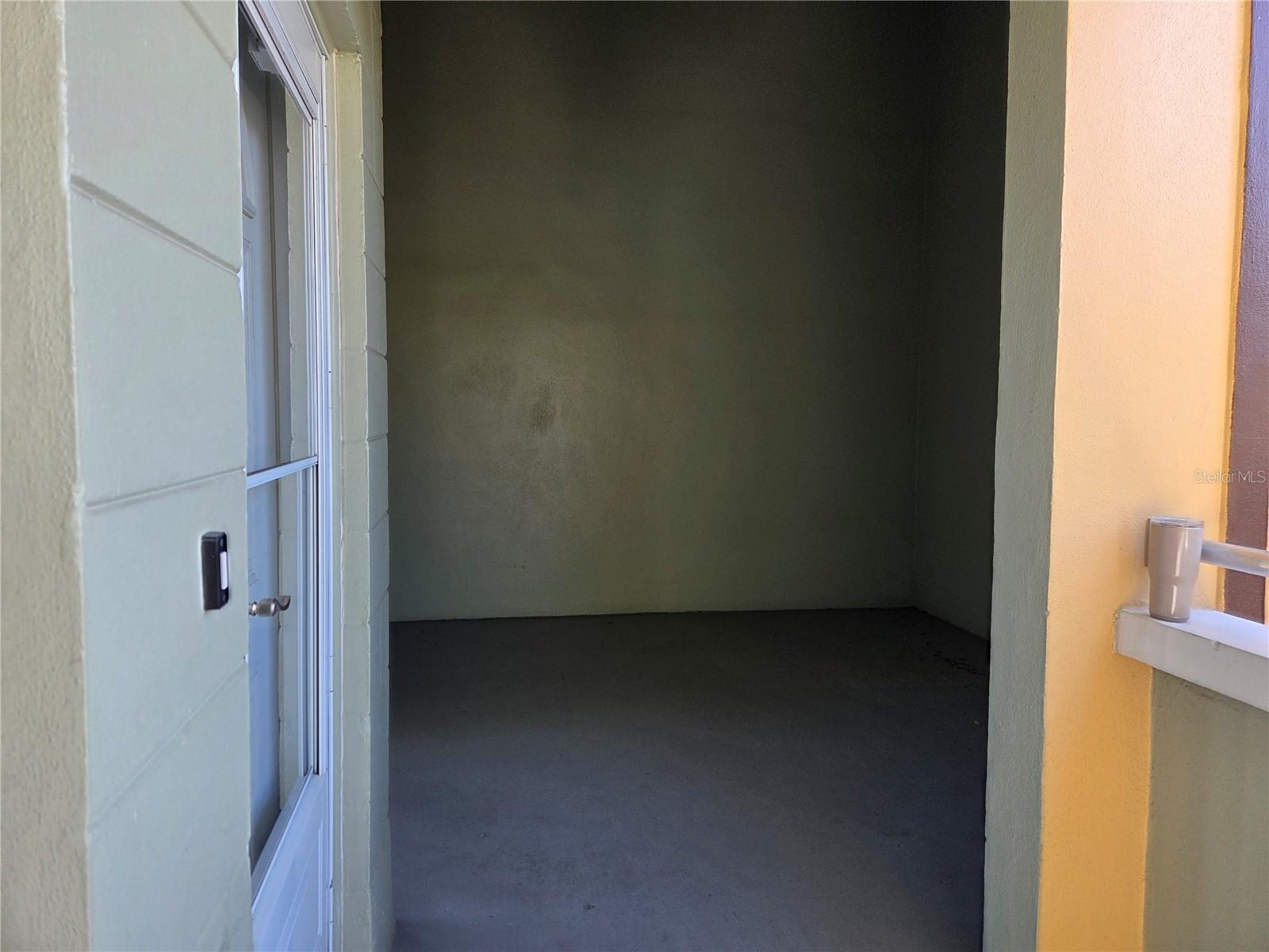 Image 4 of 30 For 2448 Columbia Drive 72