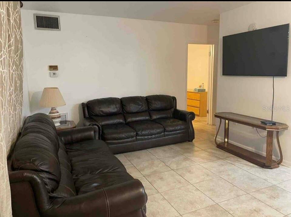 Image 3 of 7 For 612 Morgan Street 2