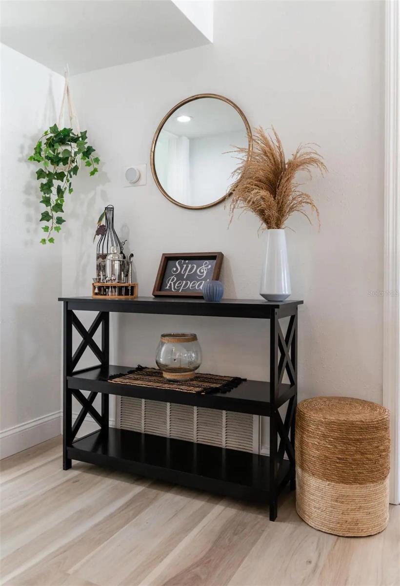 Image 14 of 32 For 6650 4th Avenue N