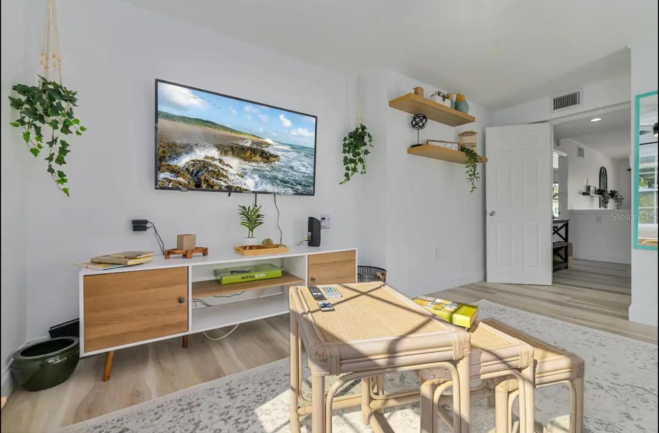 Image 26 of 32 For 6650 4th Avenue N