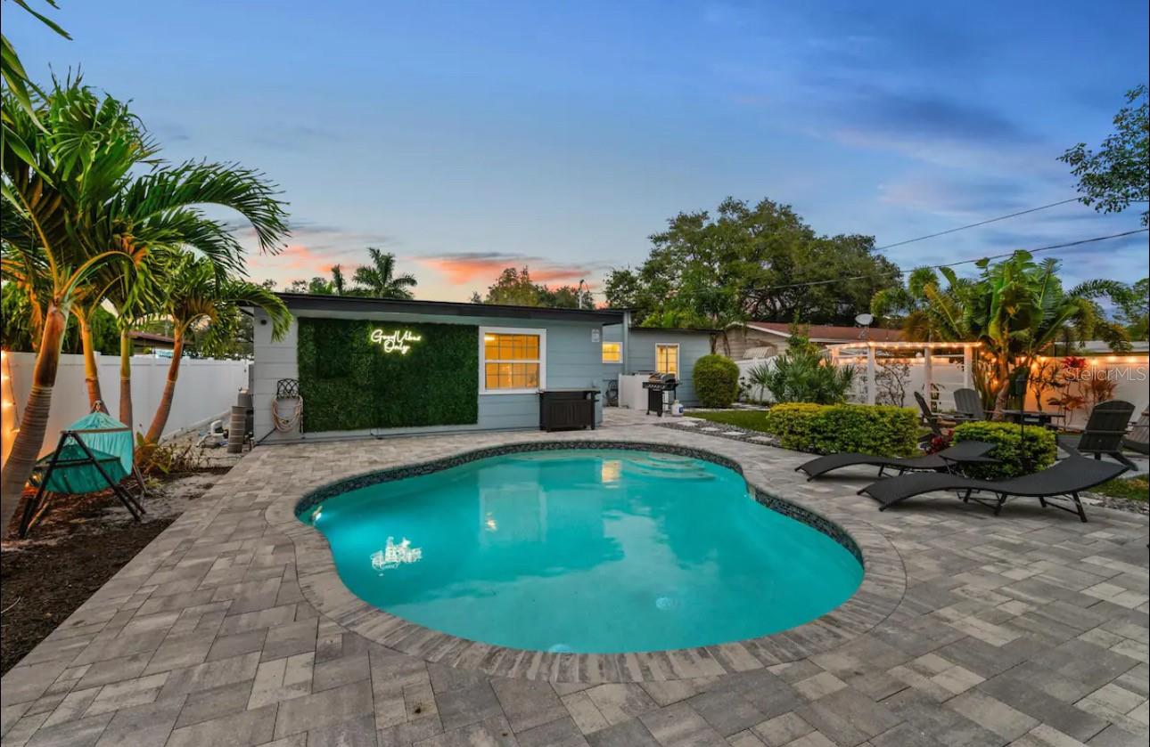 Image 3 of 32 For 6650 4th Avenue N