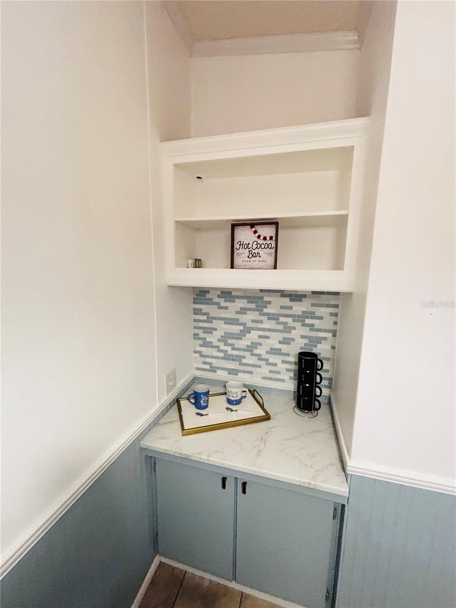 Image 8 of 40 For 7071 Spanish Moss Lane