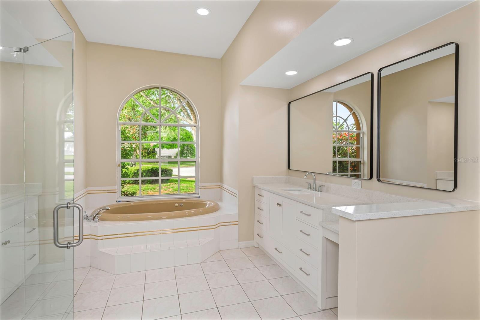 Image 9 of 22 For 8827 Helmsly Lane