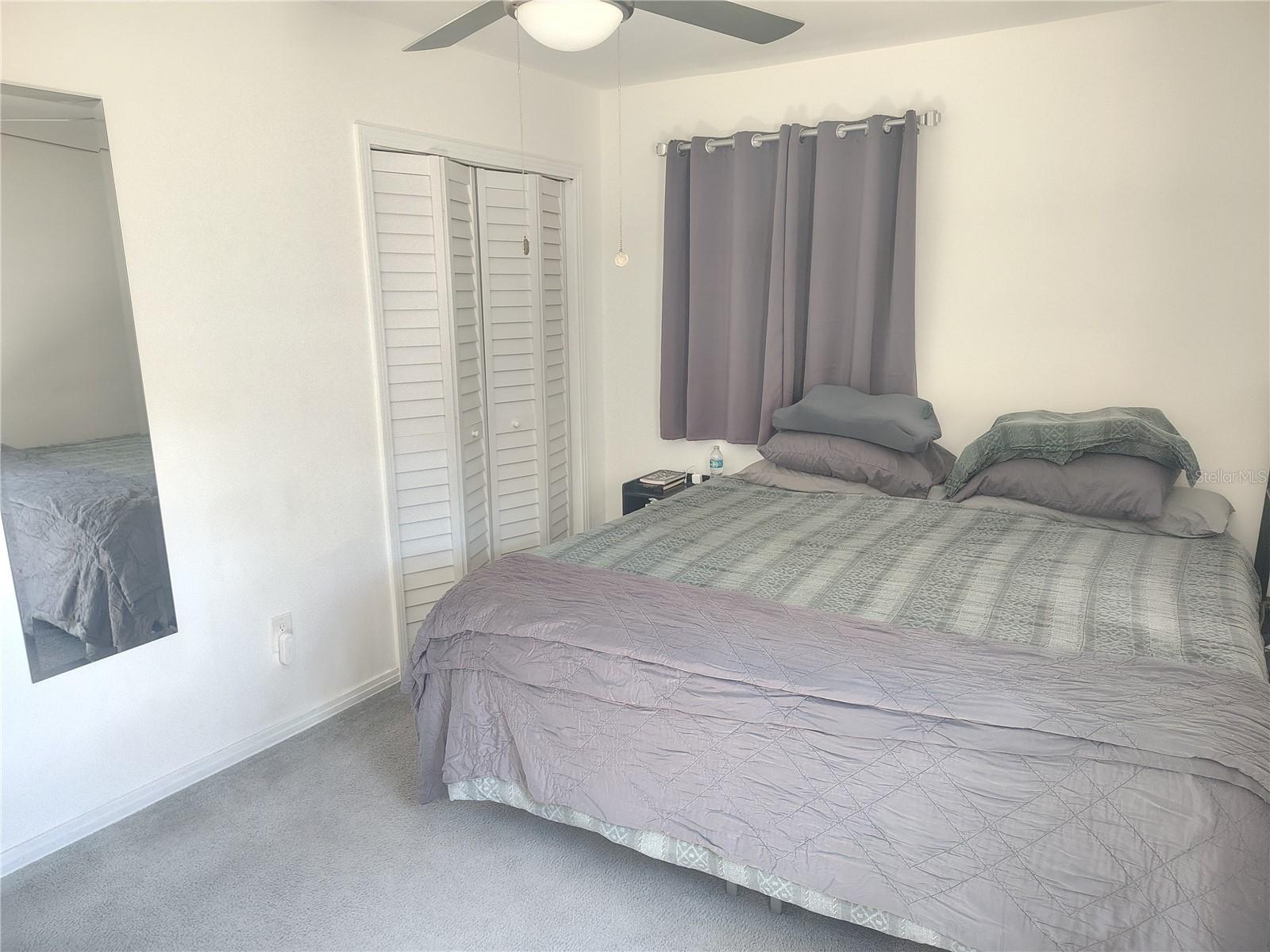 Listing photo id 13 for 5309 Nancy Street