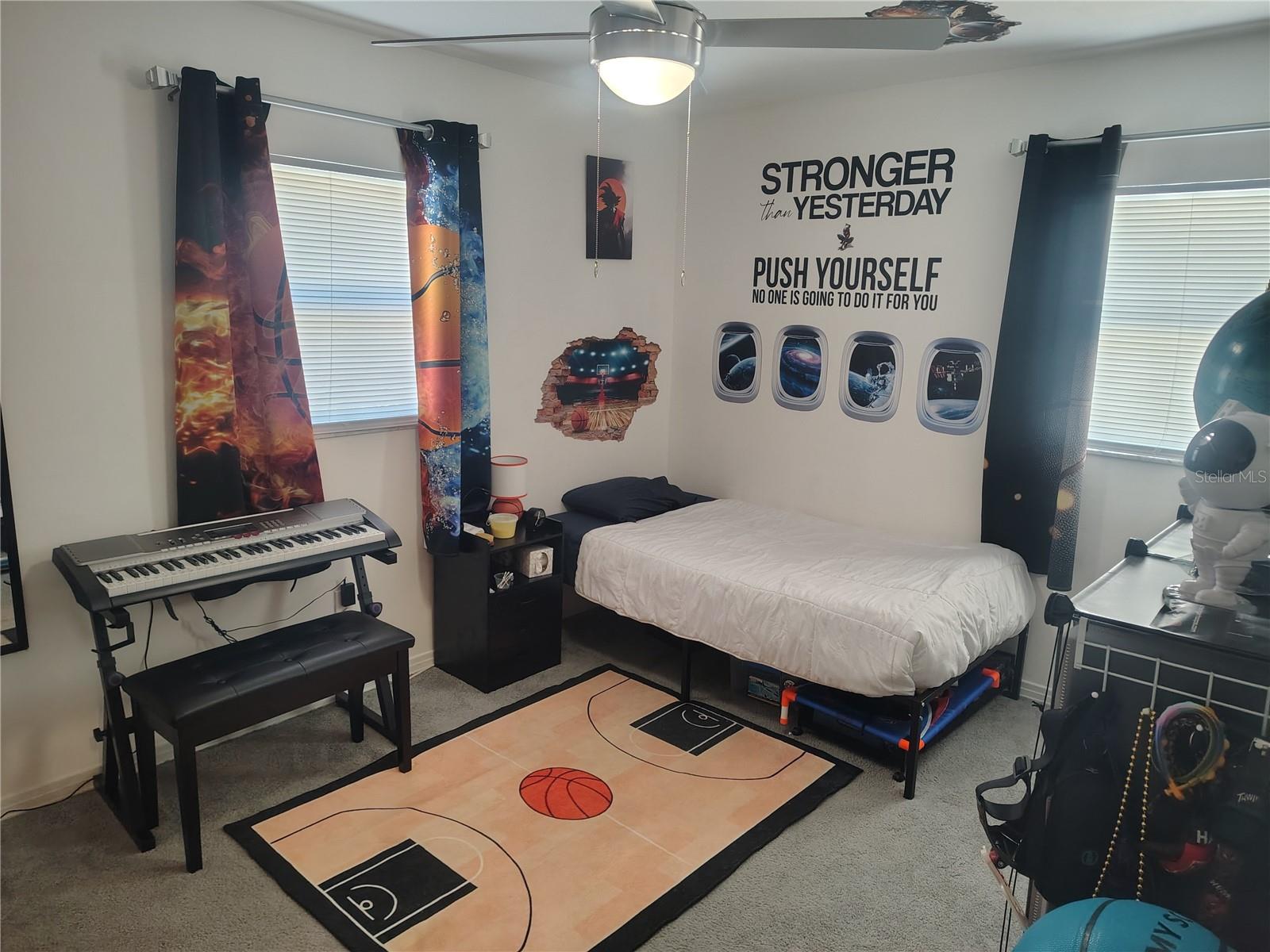 Listing photo id 20 for 5309 Nancy Street