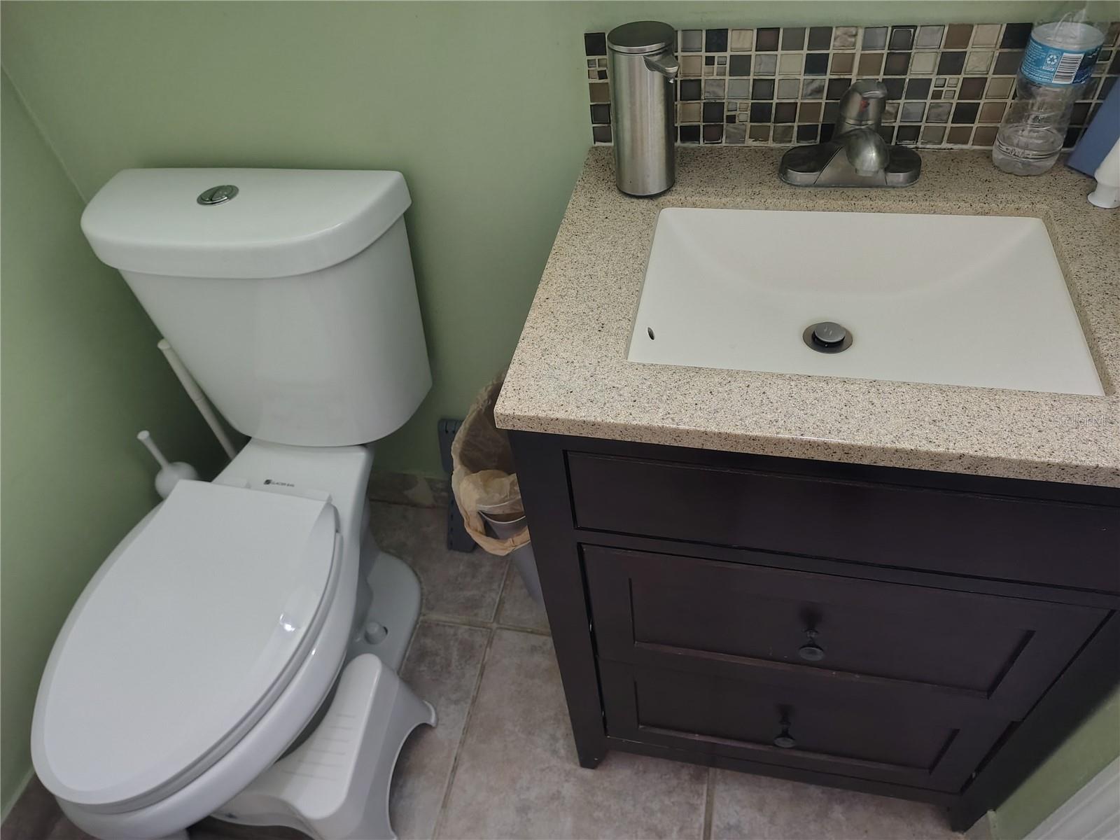 Listing photo id 22 for 5309 Nancy Street