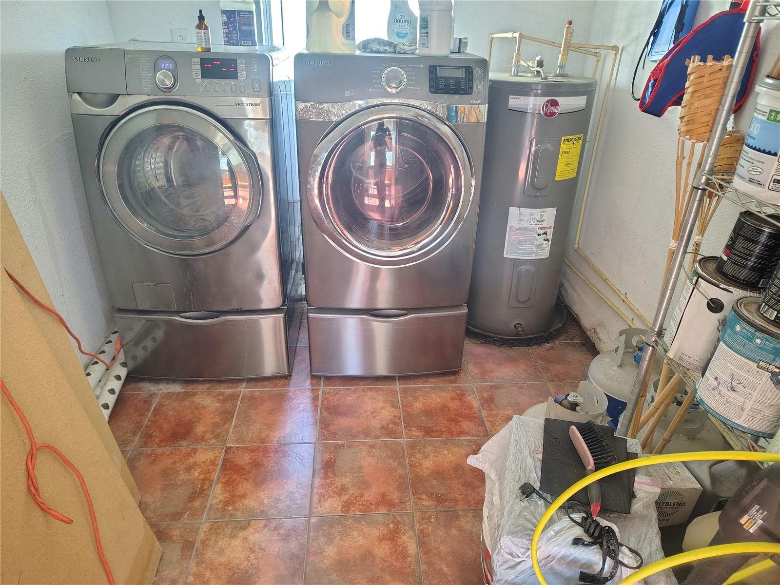 Listing photo id 27 for 5309 Nancy Street