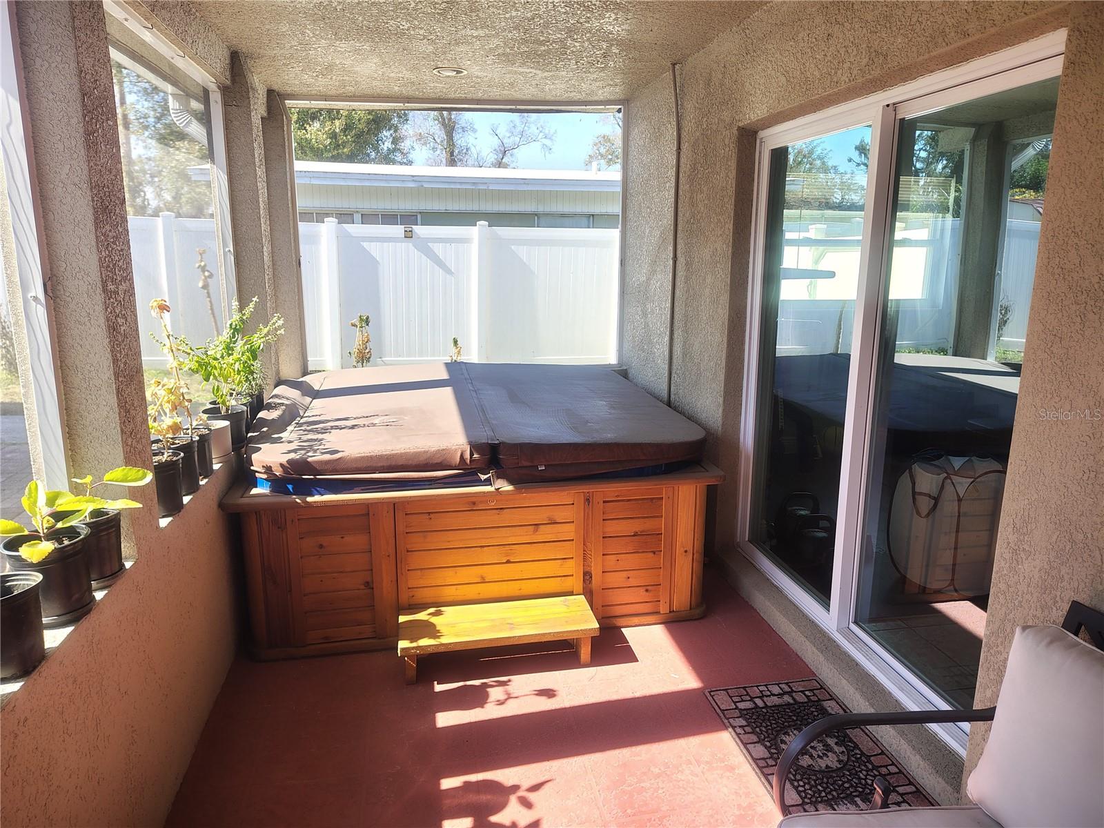 Listing photo id 29 for 5309 Nancy Street