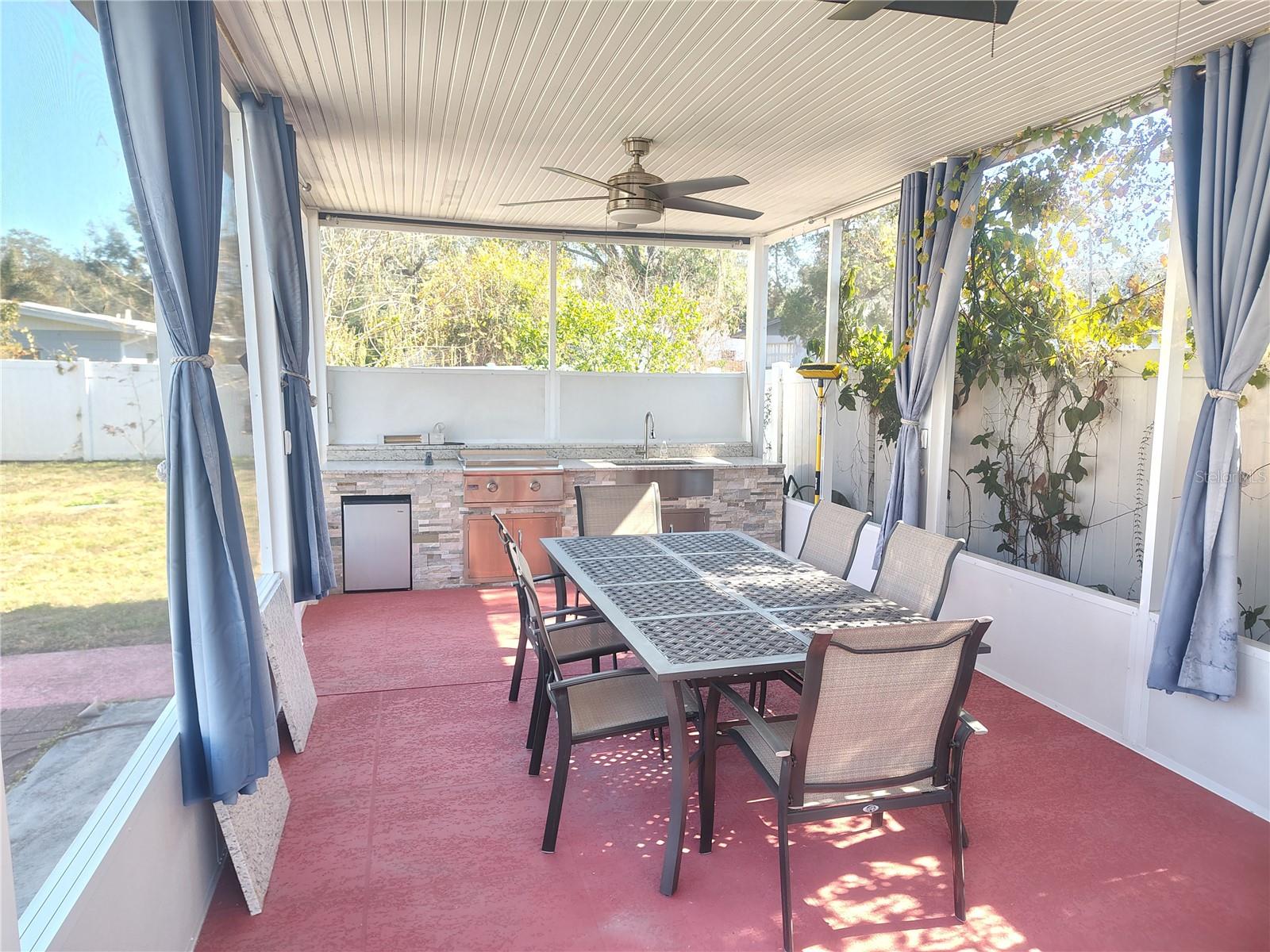 Listing photo id 33 for 5309 Nancy Street