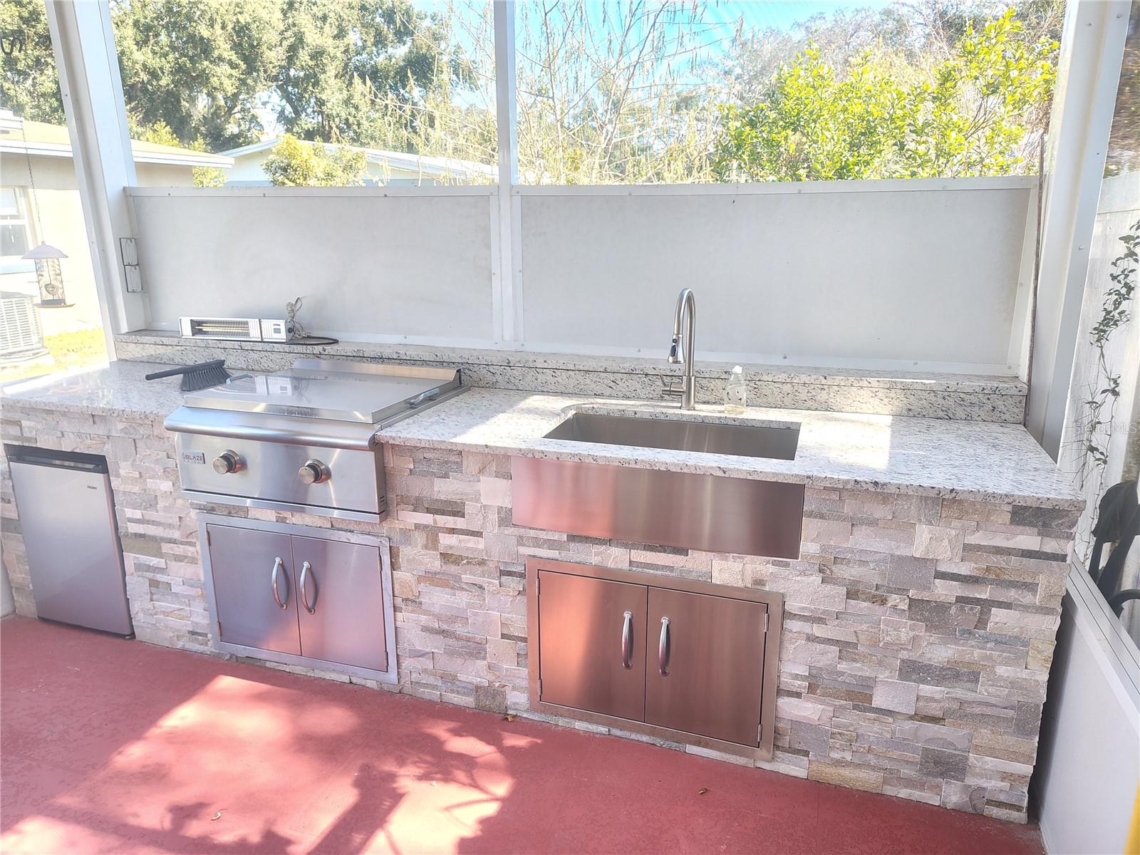 Listing photo id 36 for 5309 Nancy Street