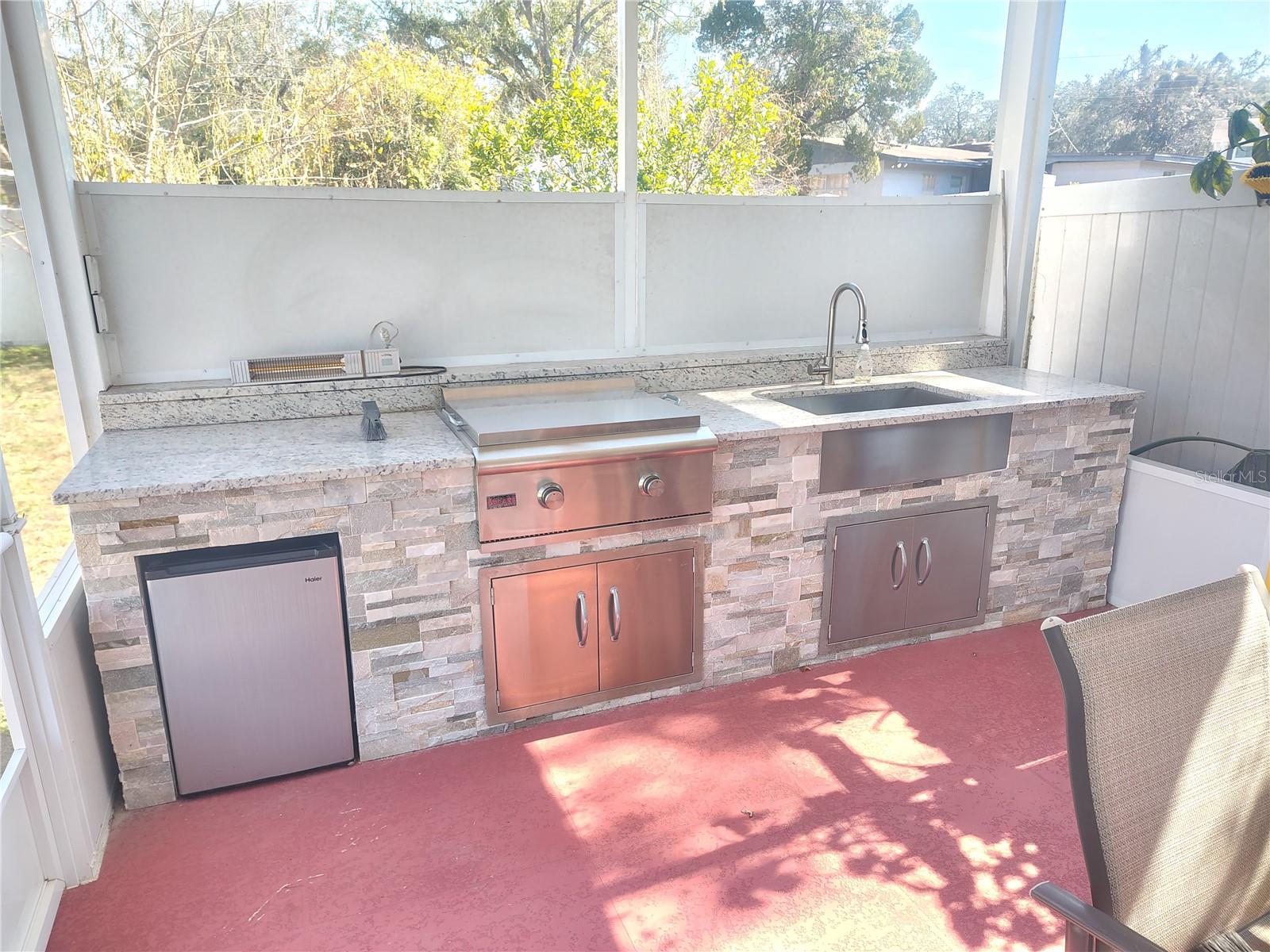 Listing photo id 37 for 5309 Nancy Street