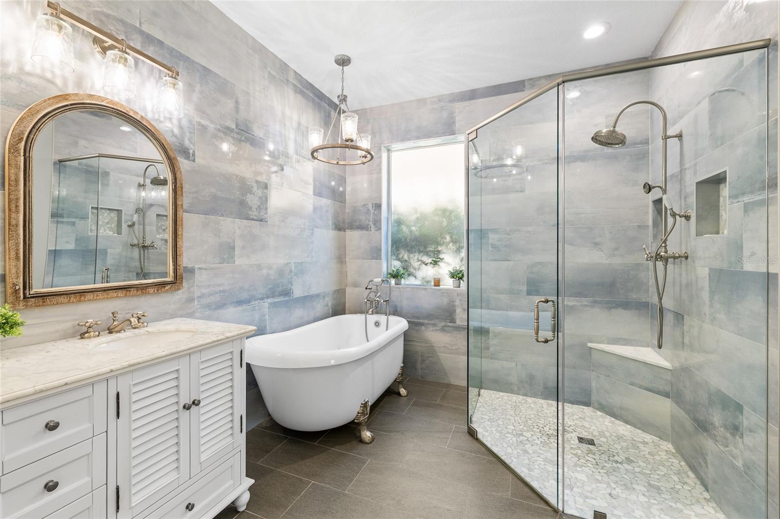 Listing photo id 28 for 15861 Starling Water Drive