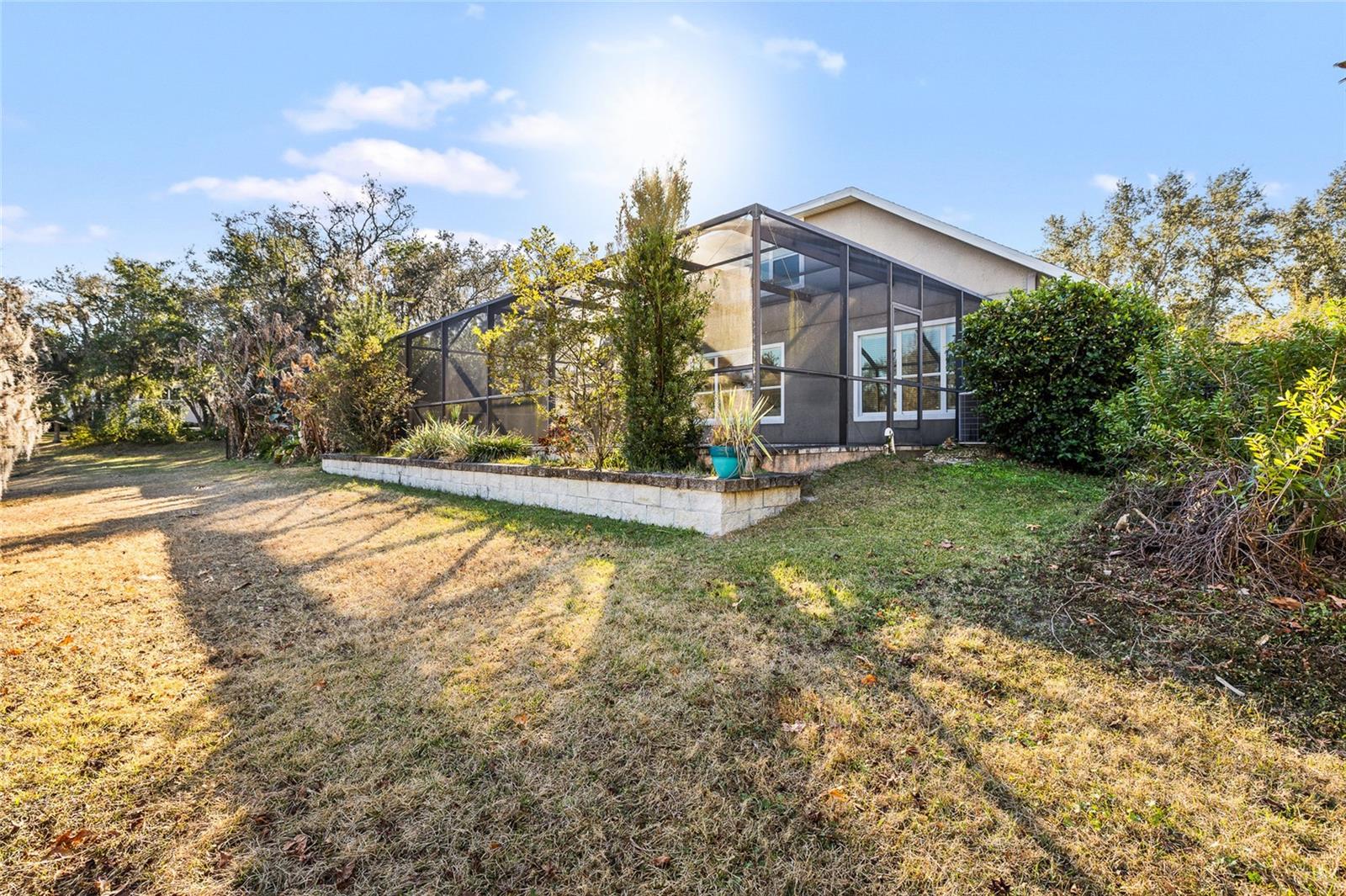 Listing photo id 39 for 15861 Starling Water Drive