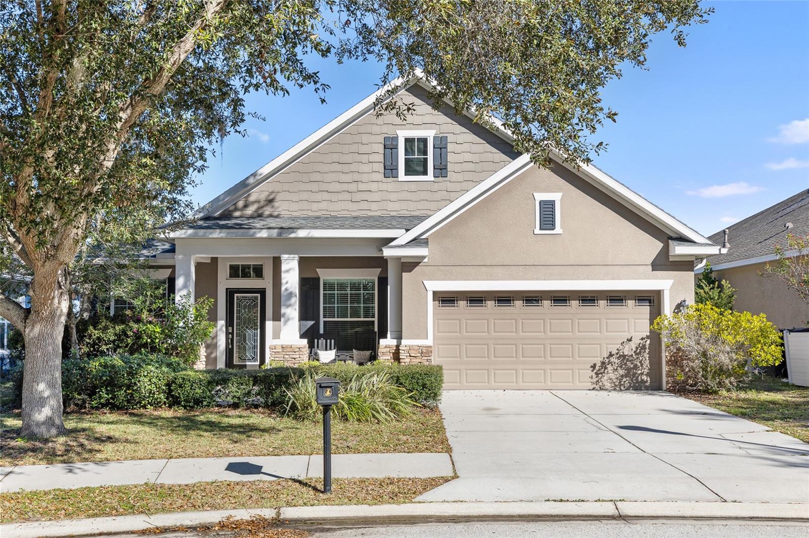 Listing photo id 43 for 15861 Starling Water Drive