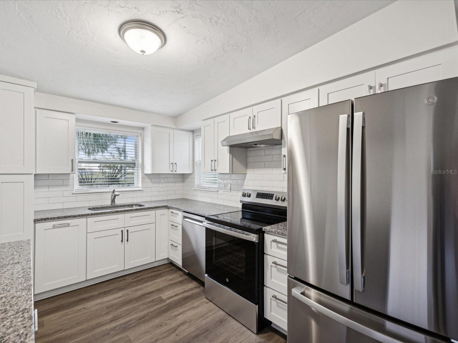 Image 6 of 17 For 404 3rd Avenue Ne