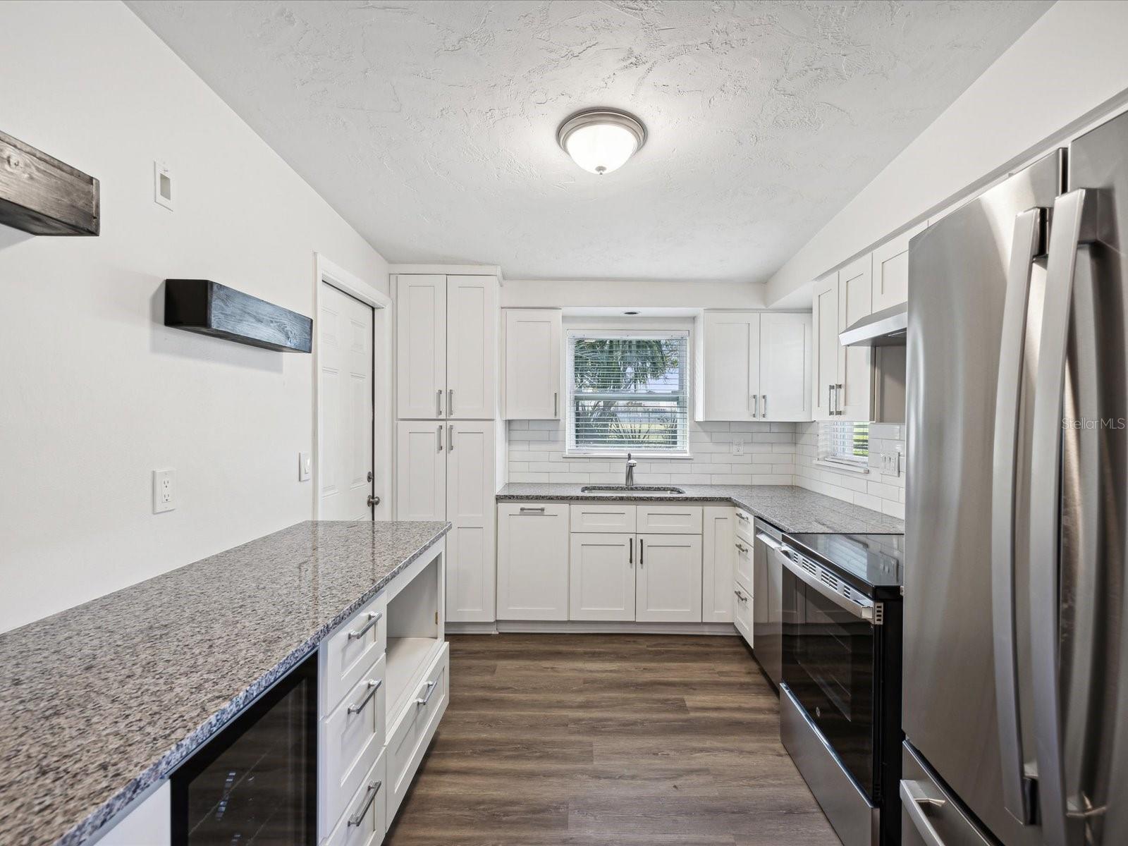 Image 8 of 17 For 404 3rd Avenue Ne