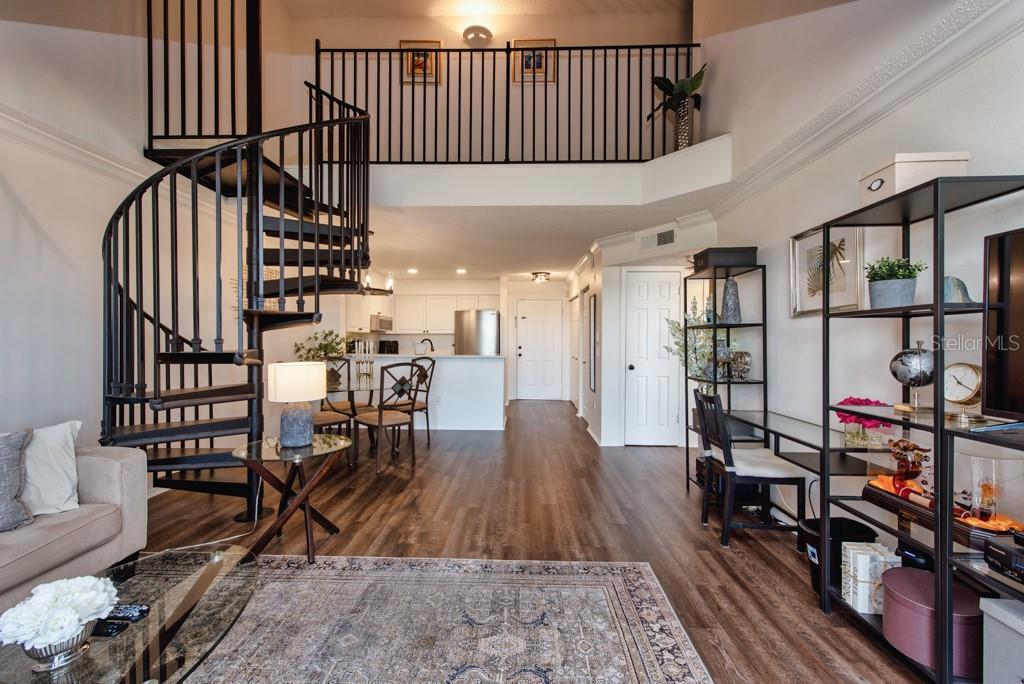 Image 10 of 49 For 2400 Feather Sound Drive 832