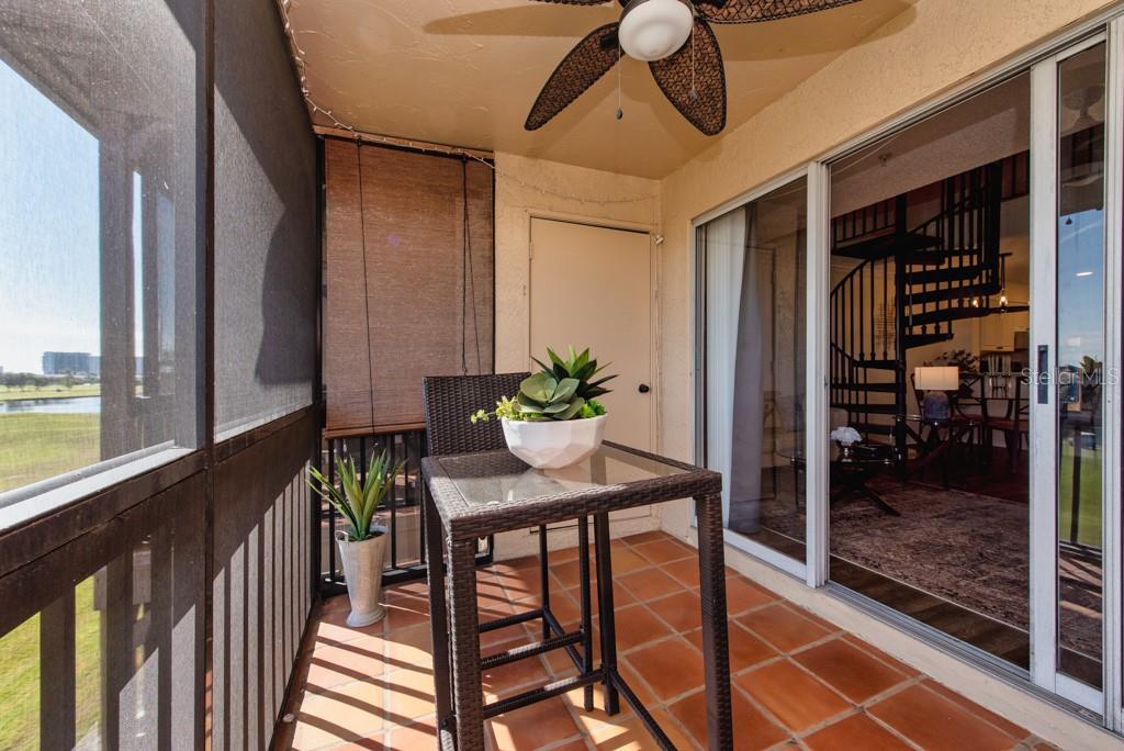 Image 25 of 49 For 2400 Feather Sound Drive 832