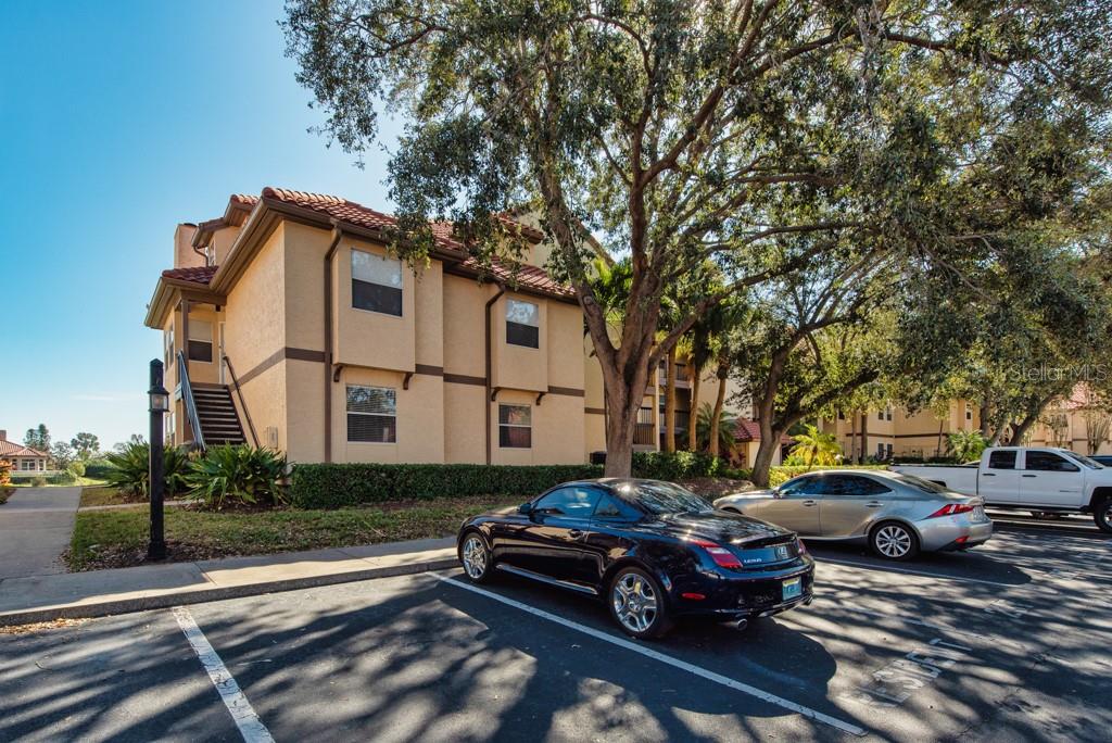 Image 28 of 49 For 2400 Feather Sound Drive 832