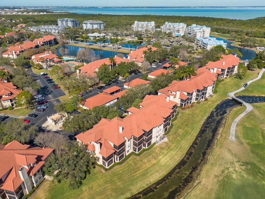 Image 36 of 49 For 2400 Feather Sound Drive 832