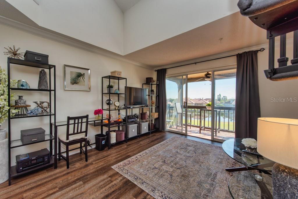 Image 9 of 49 For 2400 Feather Sound Drive 832