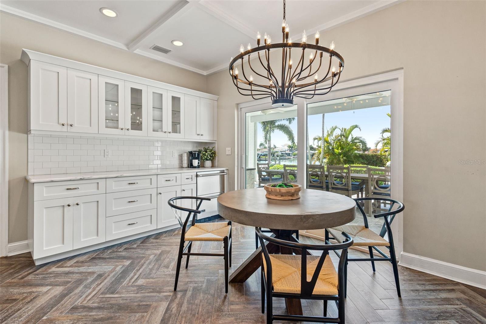 Image 12 of 40 For 511 Windward Passage