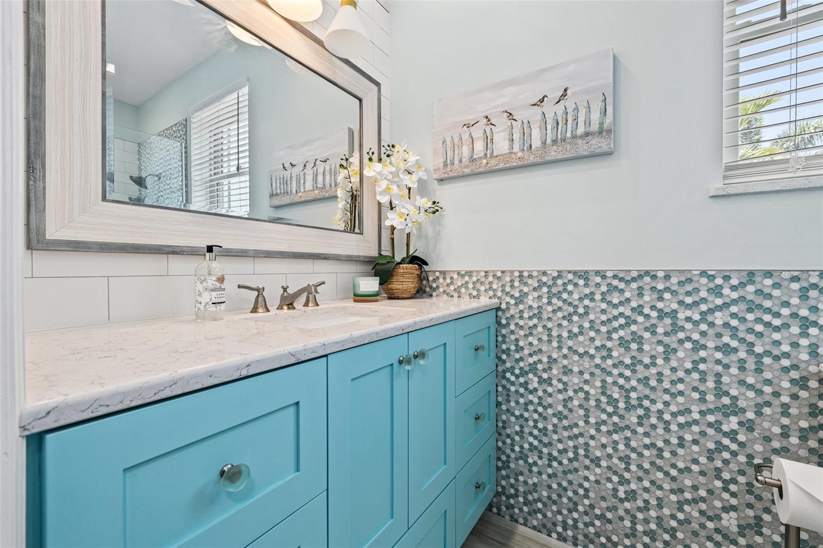 Image 21 of 40 For 511 Windward Passage