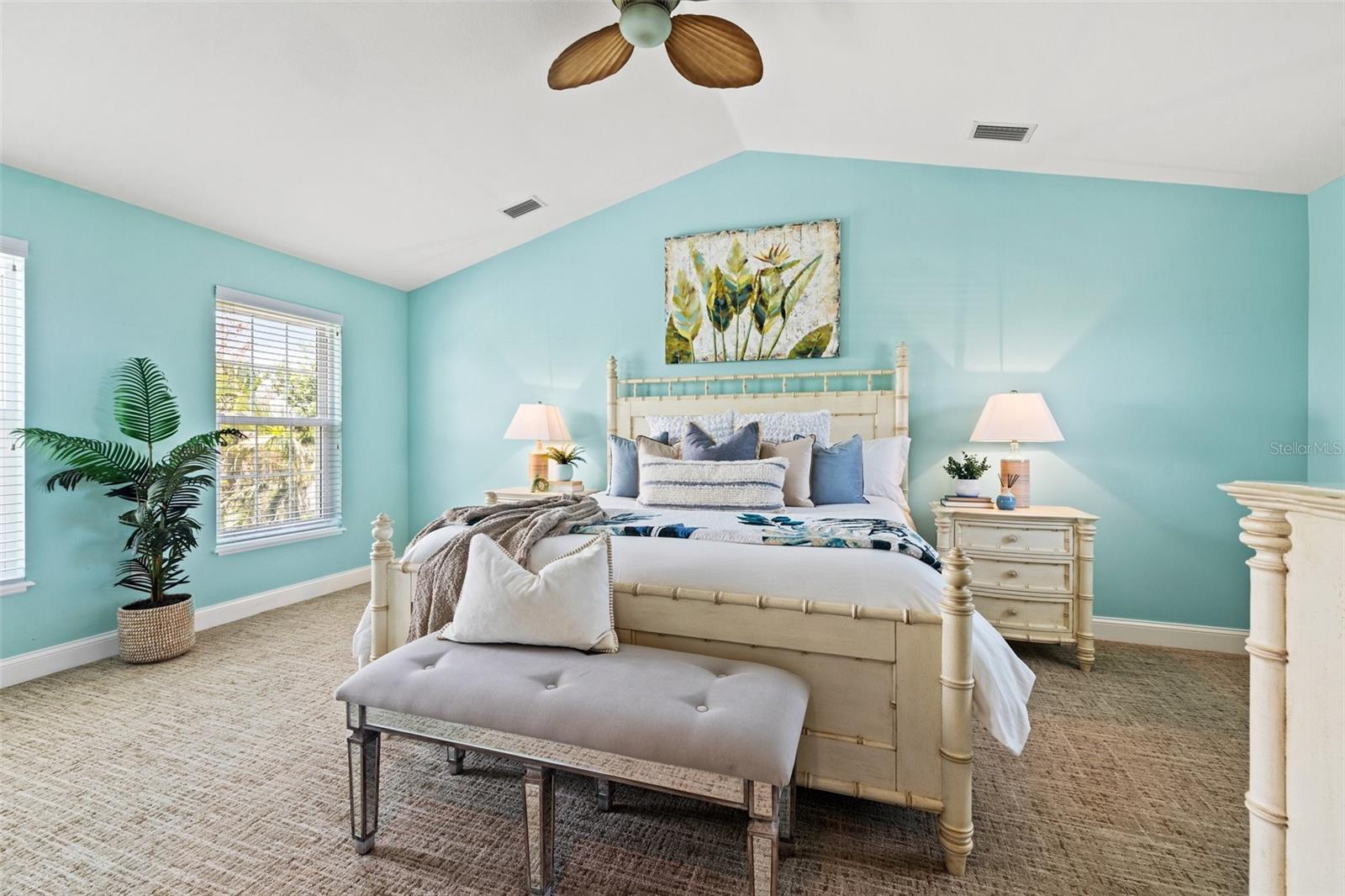 Image 23 of 40 For 511 Windward Passage