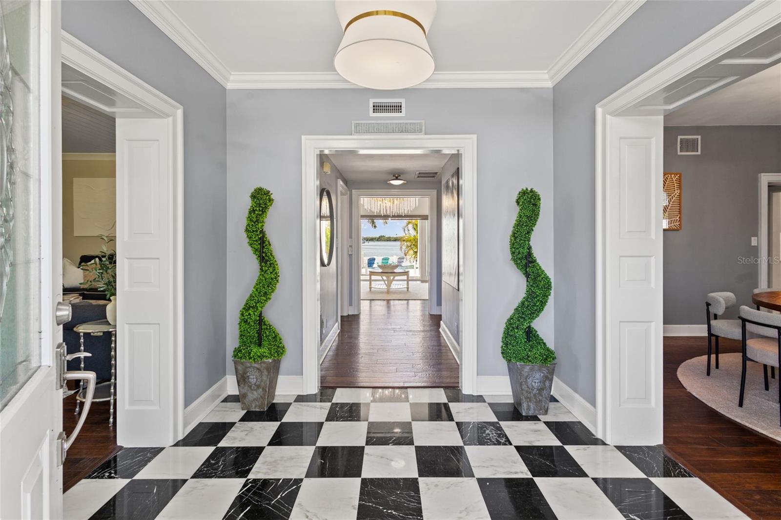 Image 4 of 40 For 511 Windward Passage