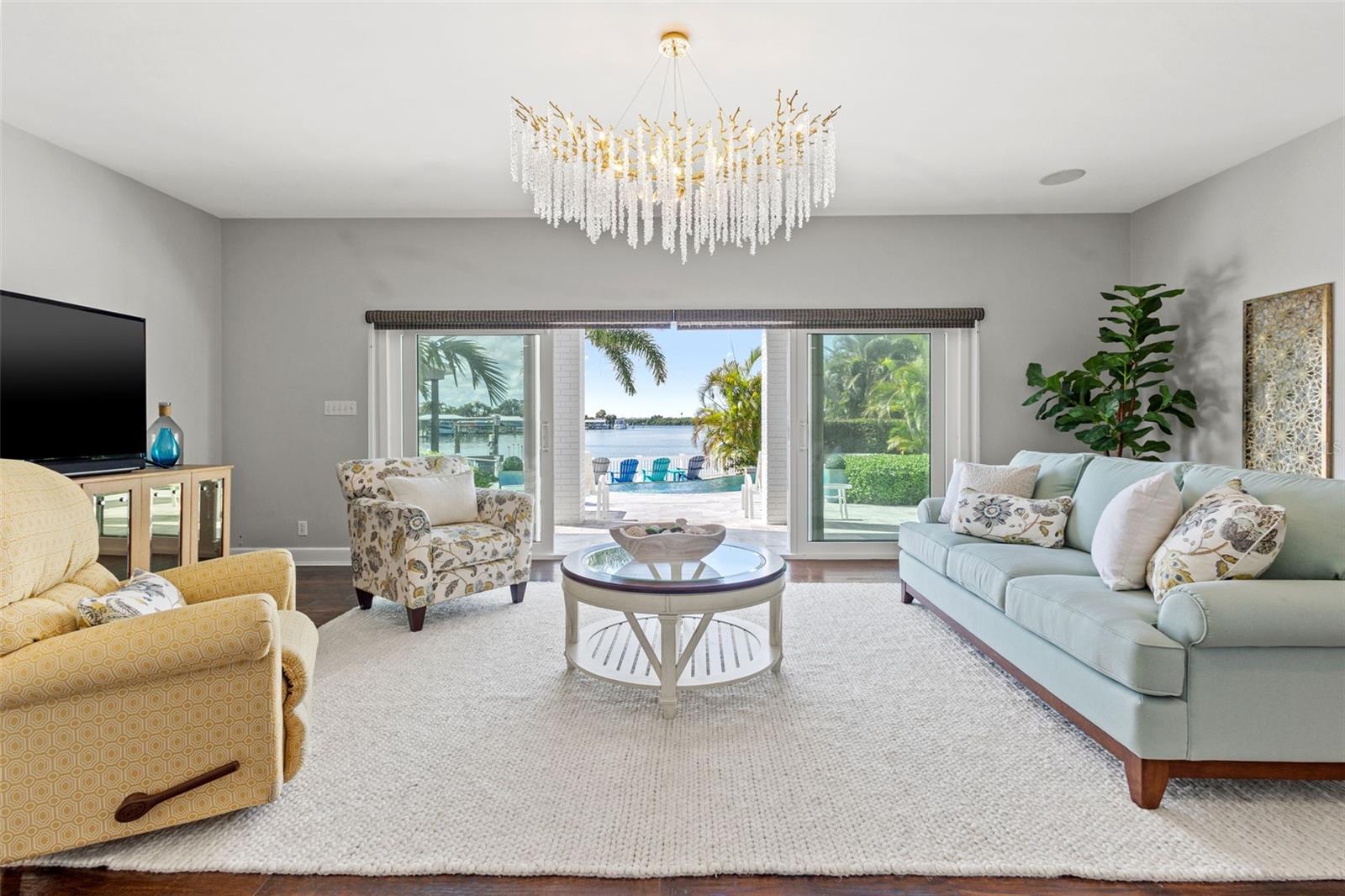 Image 5 of 40 For 511 Windward Passage