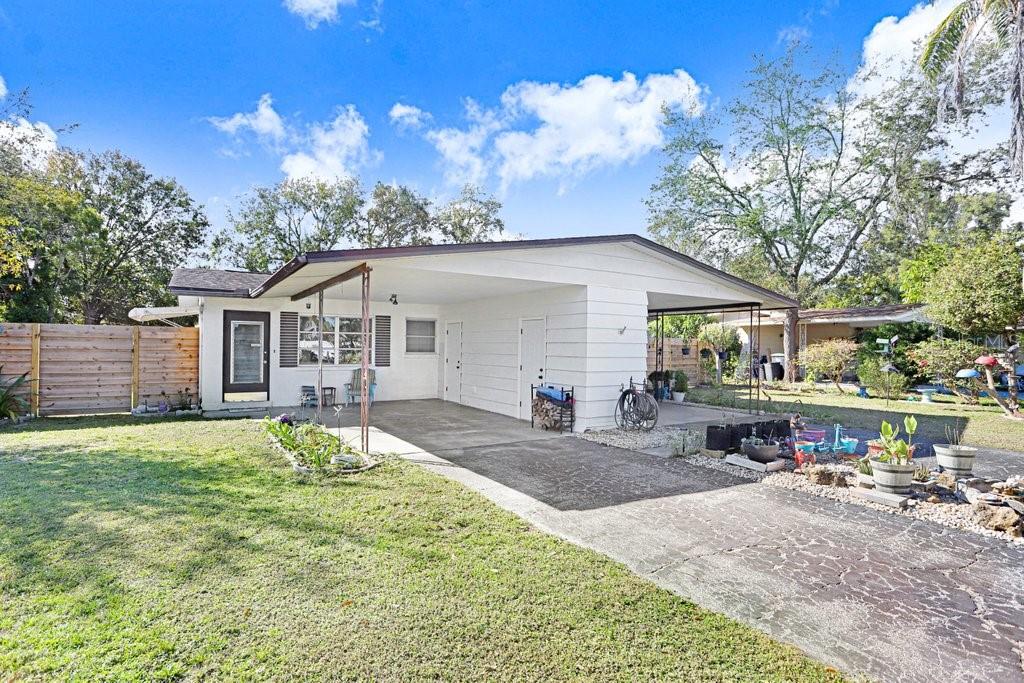 Image 4 of 41 For 4434 19th Street Circle W A&b