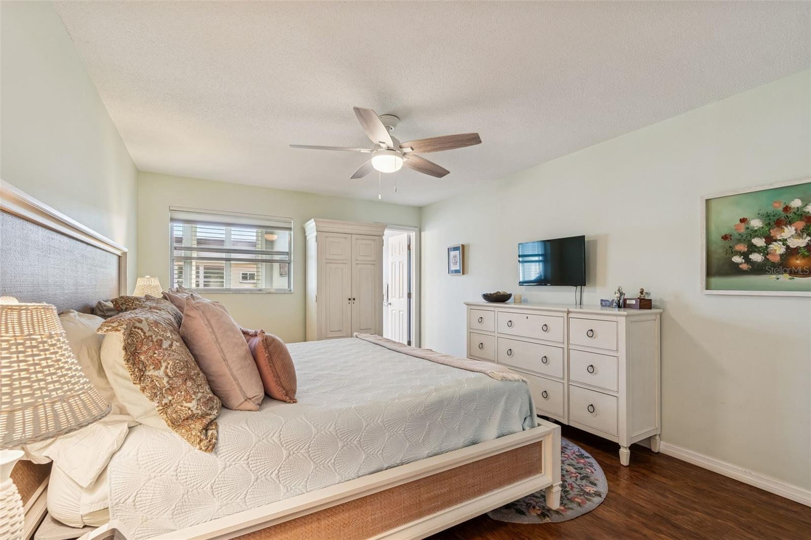 Image 30 of 54 For 5840 30th Avenue S 314