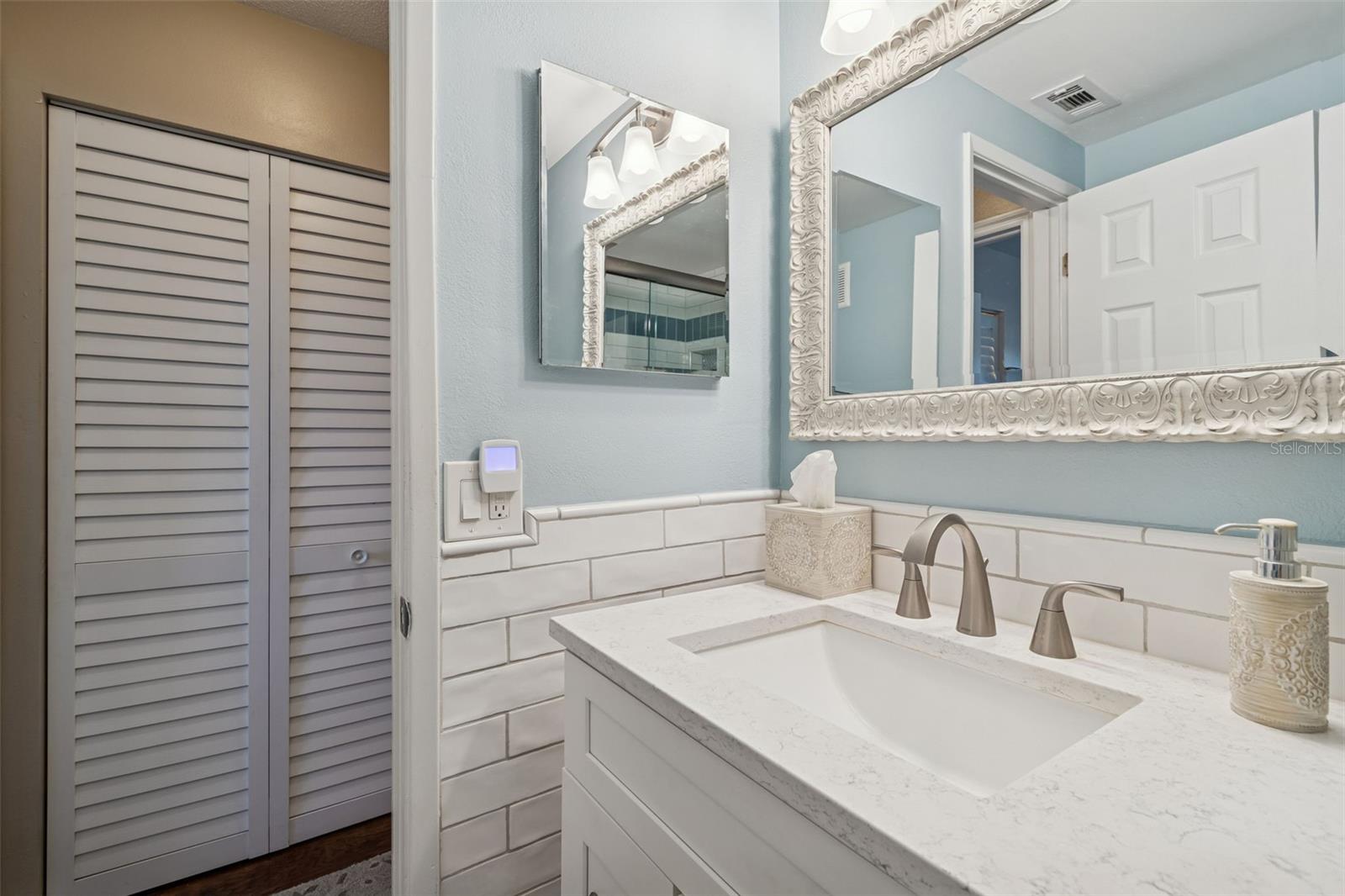 Image 43 of 54 For 5840 30th Avenue S 314