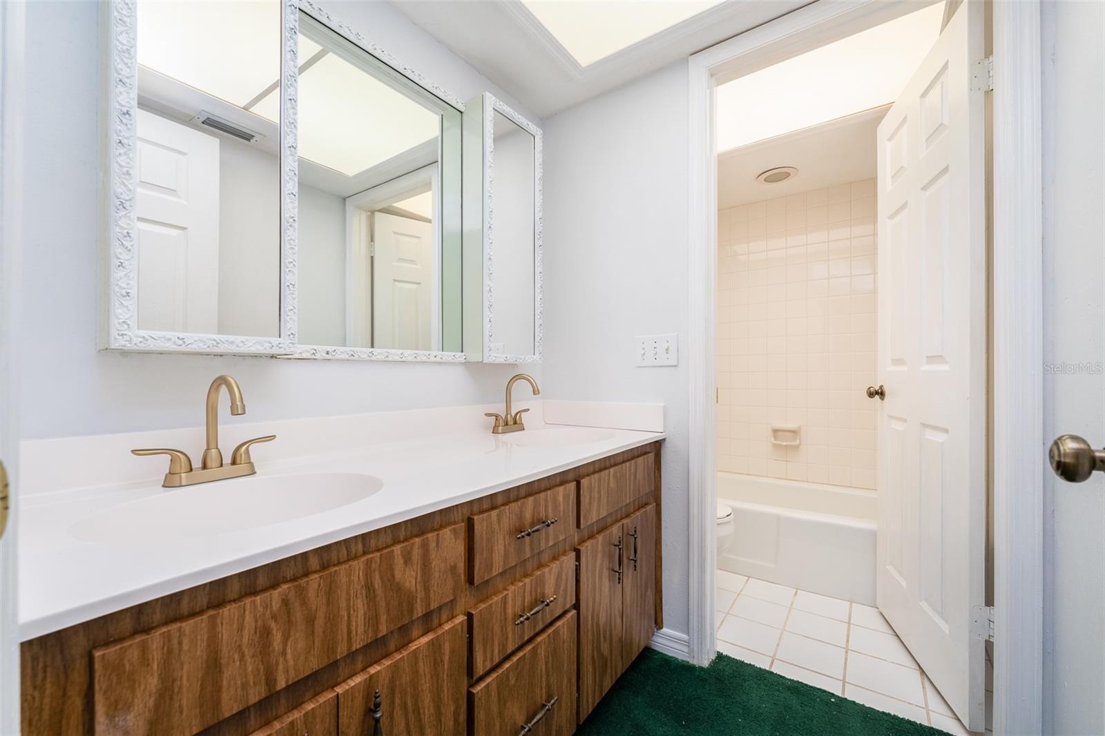 Image 18 of 23 For 905 Stanberry Drive