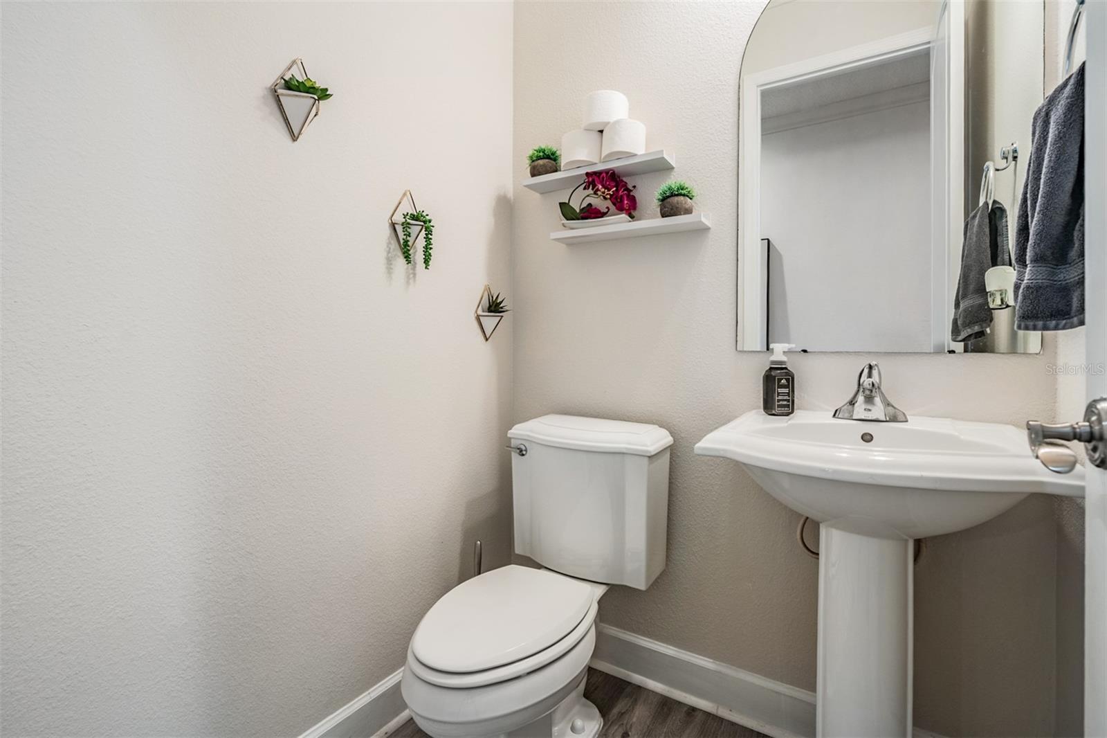 Image 9 of 25 For 3210 Horatio Street 9