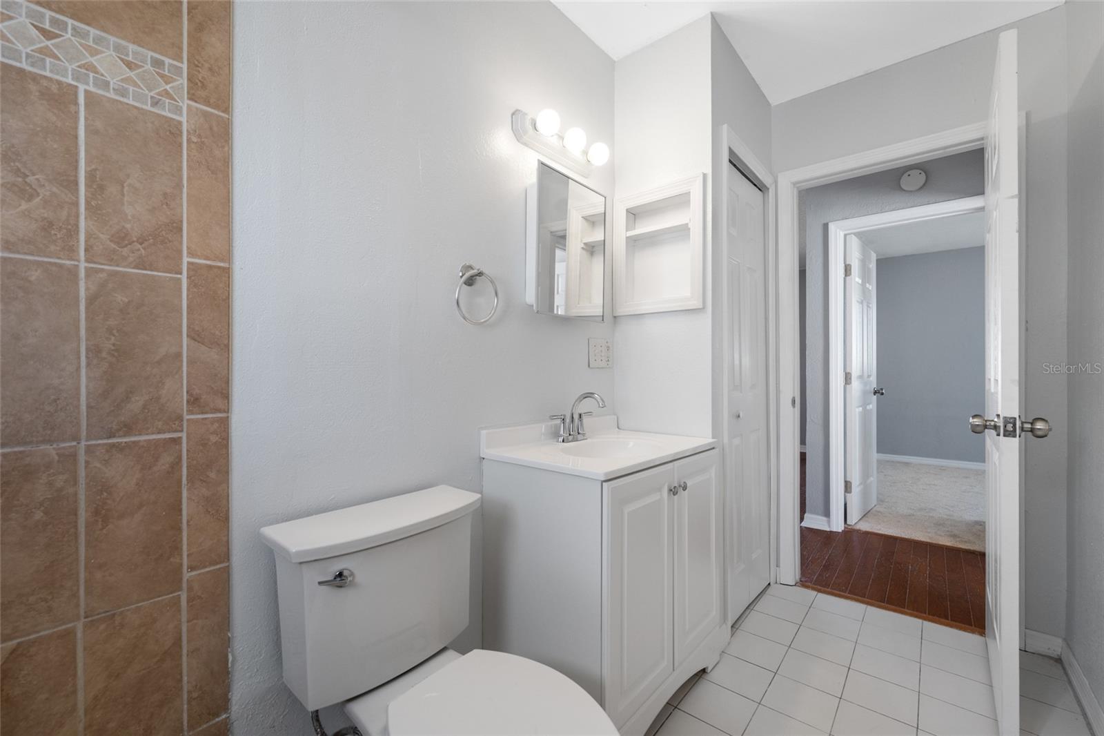 Image 36 of 44 For 218 80th Avenue N