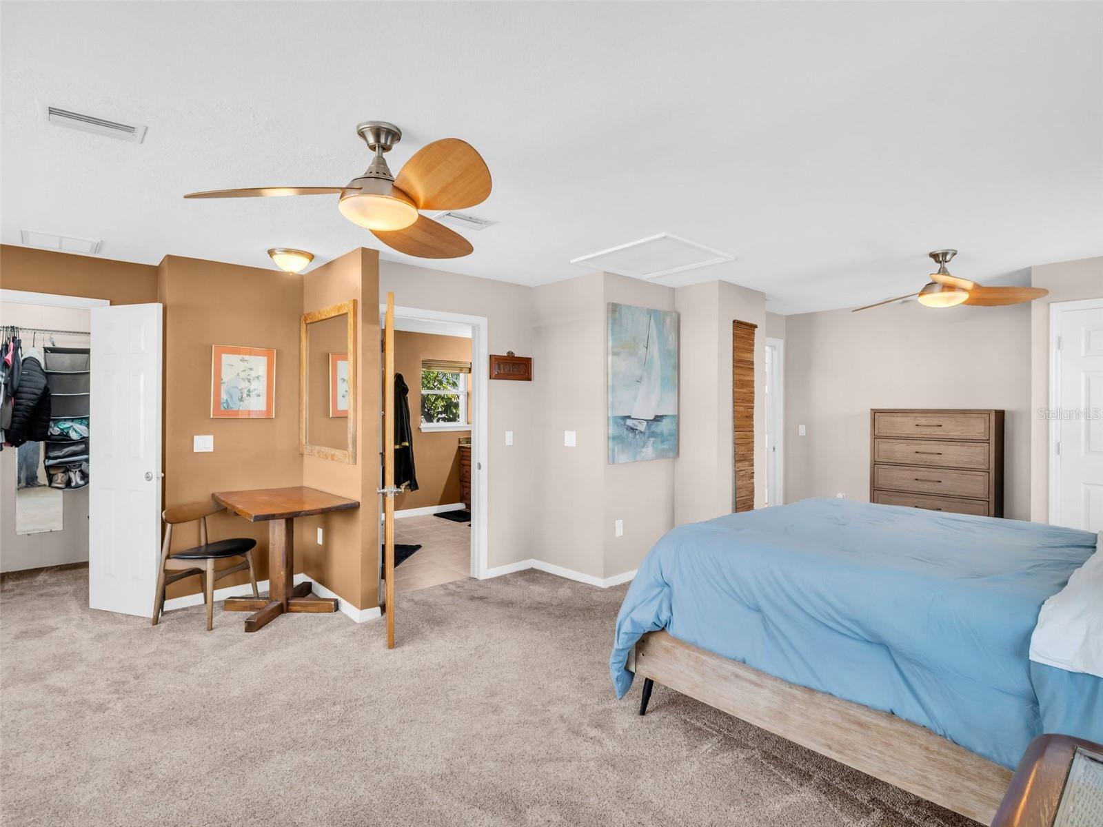 Image 34 of 76 For 1907 Gulf Beach Boulevard