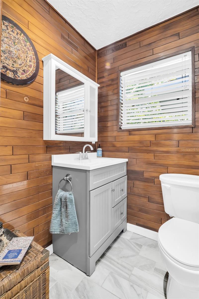 Image 40 of 76 For 1907 Gulf Beach Boulevard