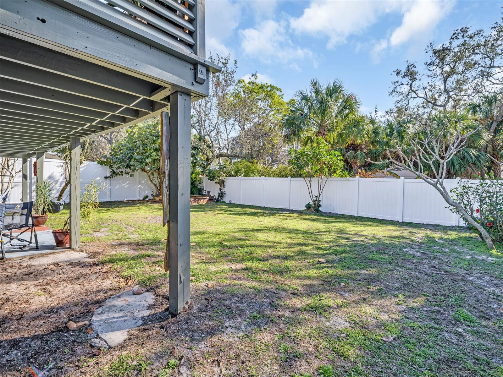 Image 46 of 76 For 1907 Gulf Beach Boulevard