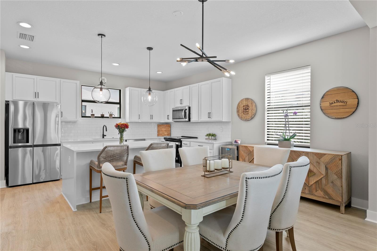 Image 15 of 38 For 2560 12th Terrace N