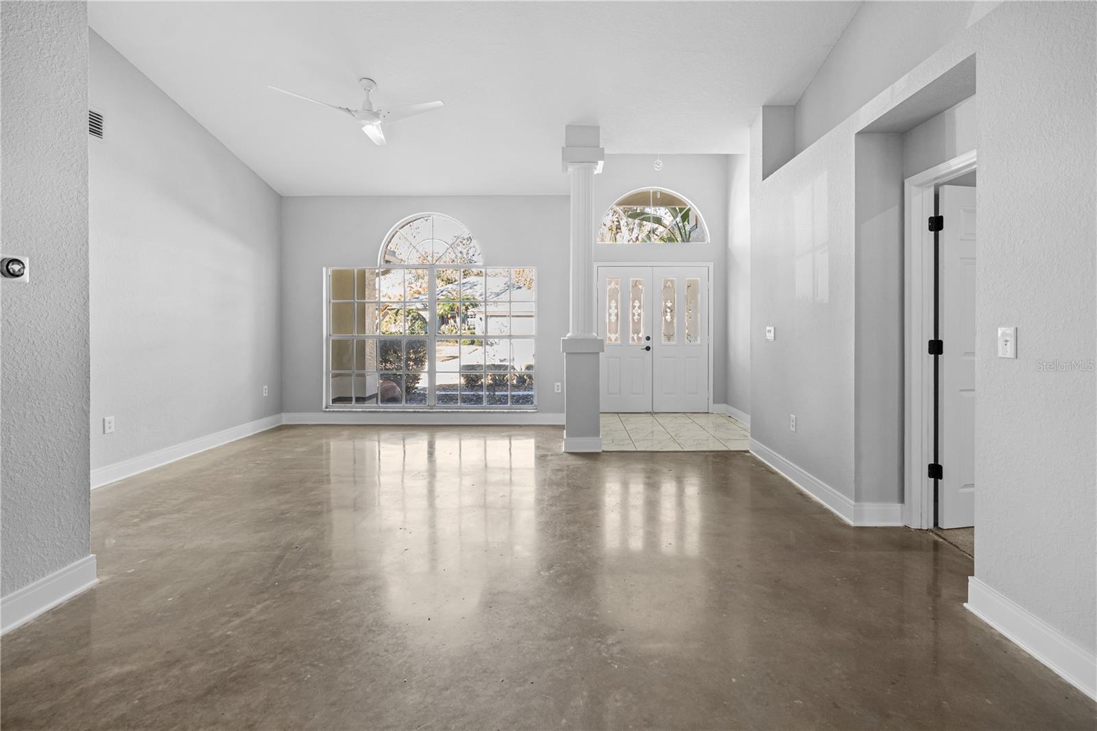 Listing photo id 4 for 3616 Cypress Meadows Road