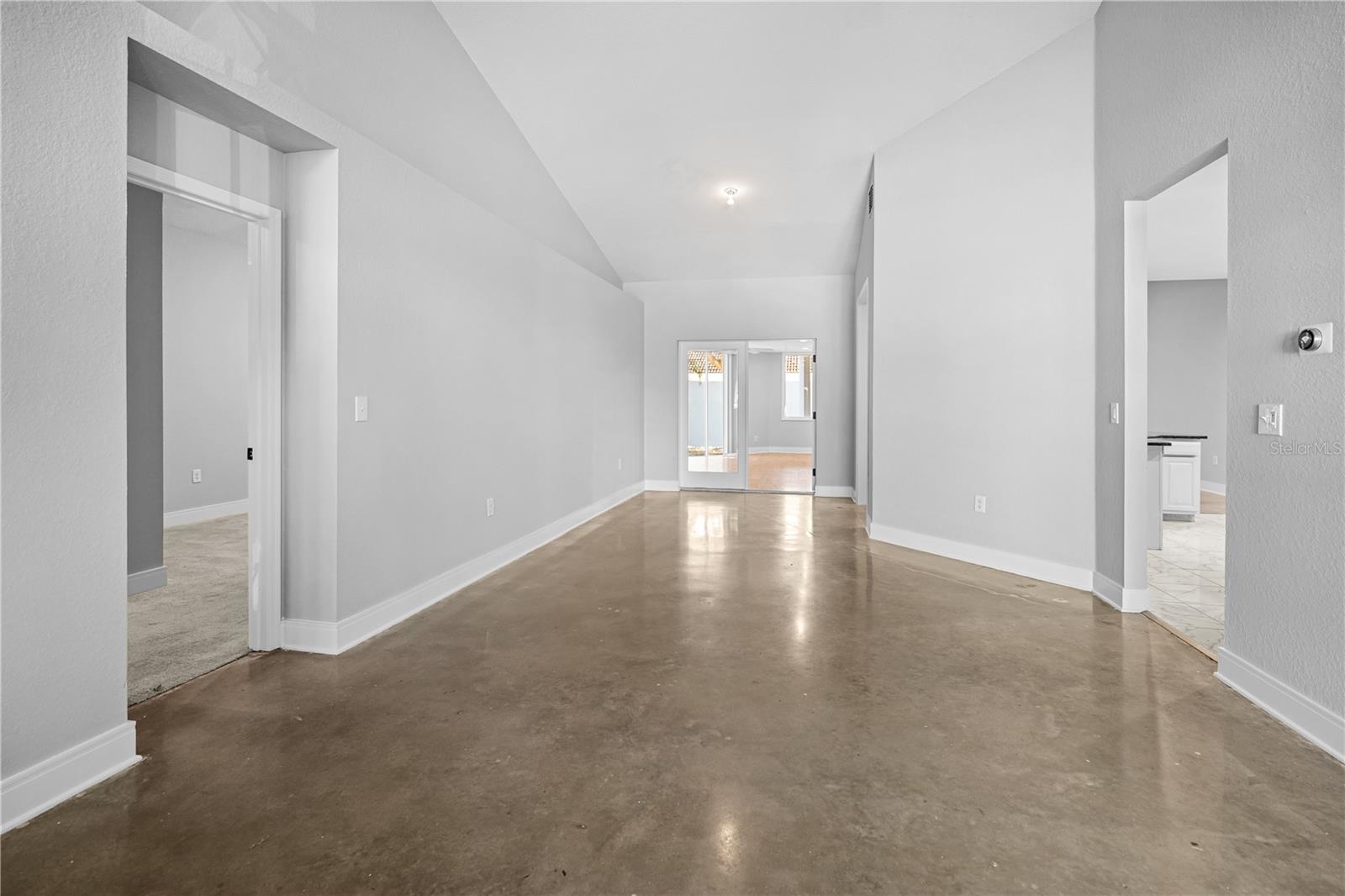 Listing photo id 5 for 3616 Cypress Meadows Road