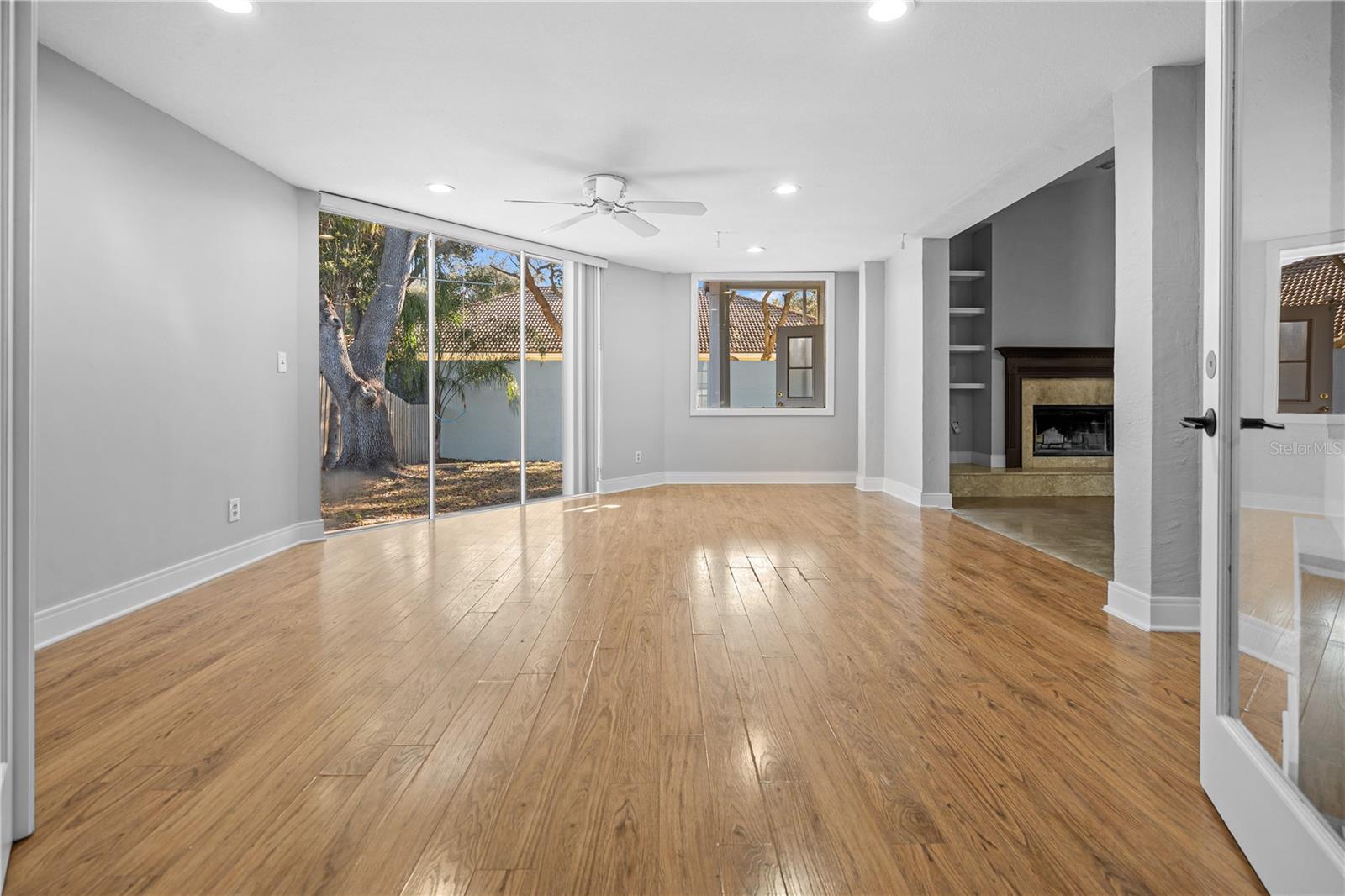 Listing photo id 7 for 3616 Cypress Meadows Road