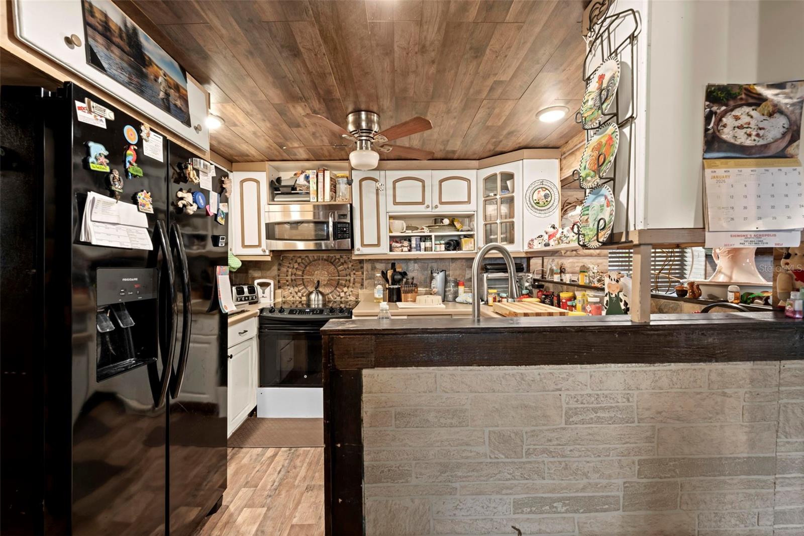 Image 17 of 36 For 5631 Montana Avenue