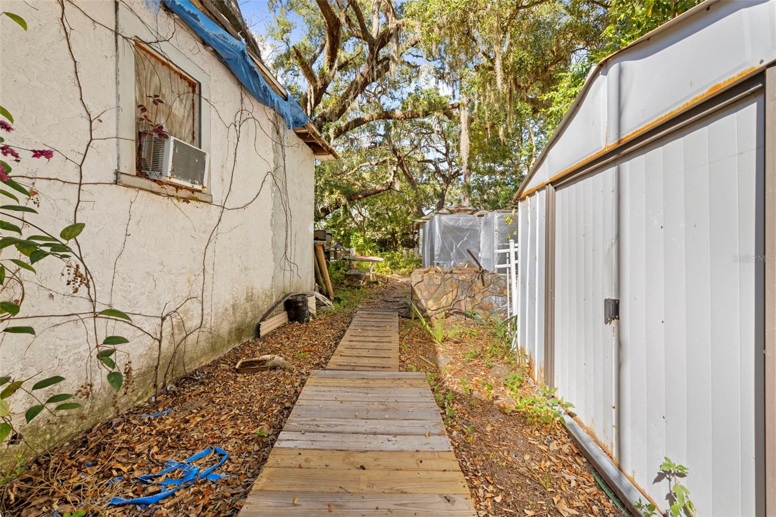 Image 32 of 36 For 5631 Montana Avenue