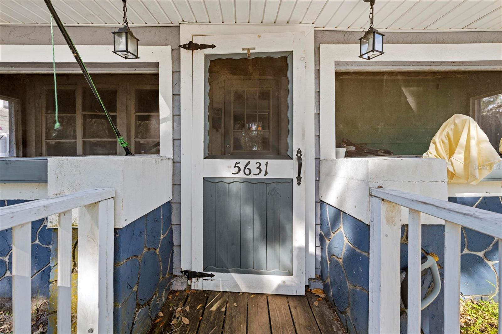 Image 8 of 36 For 5631 Montana Avenue