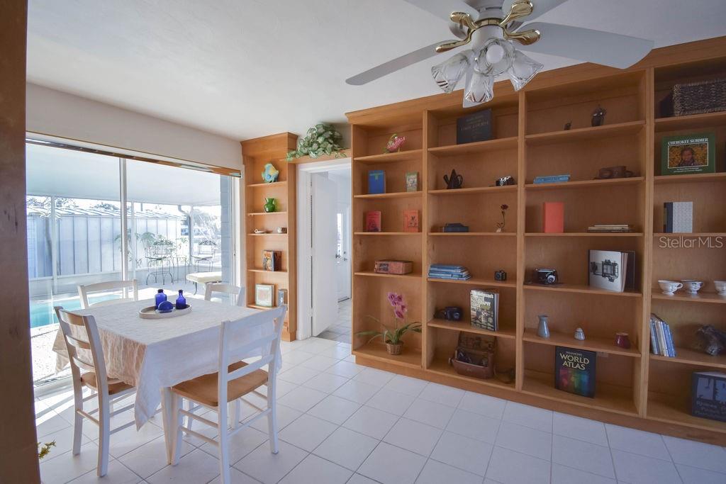 Image 12 of 46 For 5952 52nd Avenue N