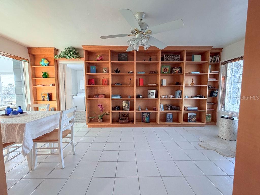 Image 14 of 46 For 5952 52nd Avenue N